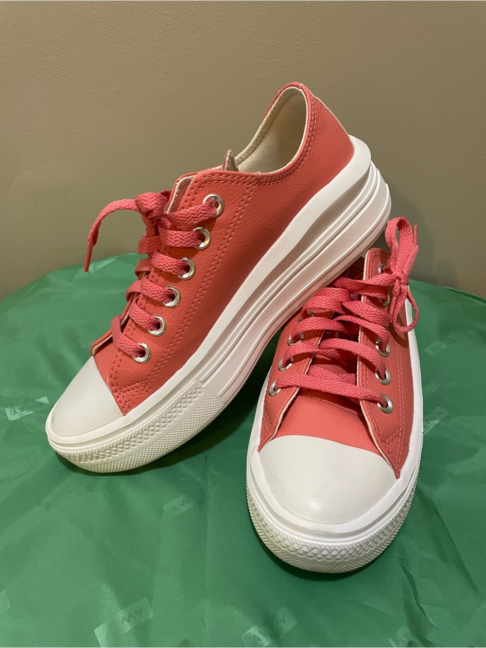 Converse Low Top Sneakers - Coral - Picture 2 of 6